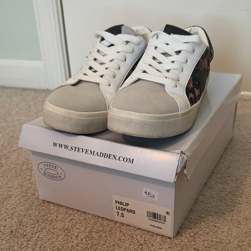 Steve Madden Women's White and Leopard Sneakers